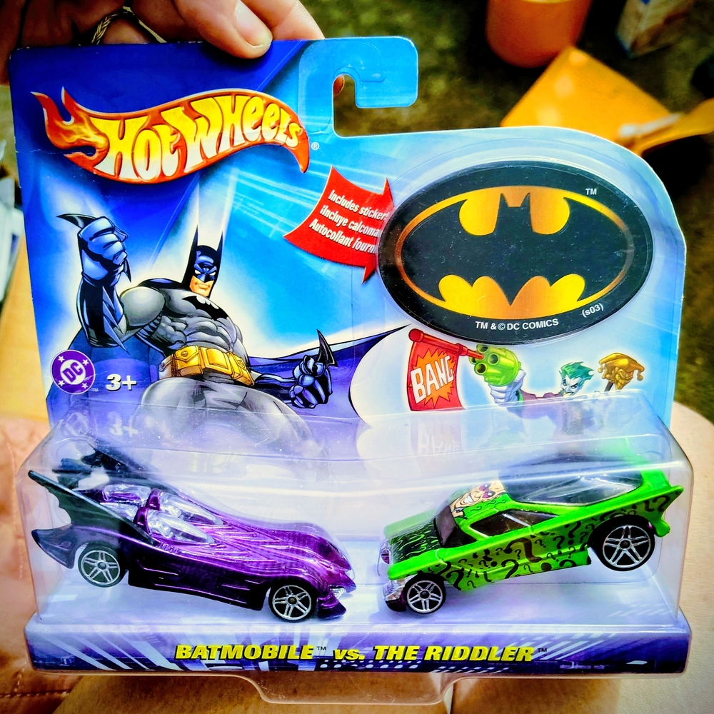 Hot Wheels Batman & Riddler Car Set